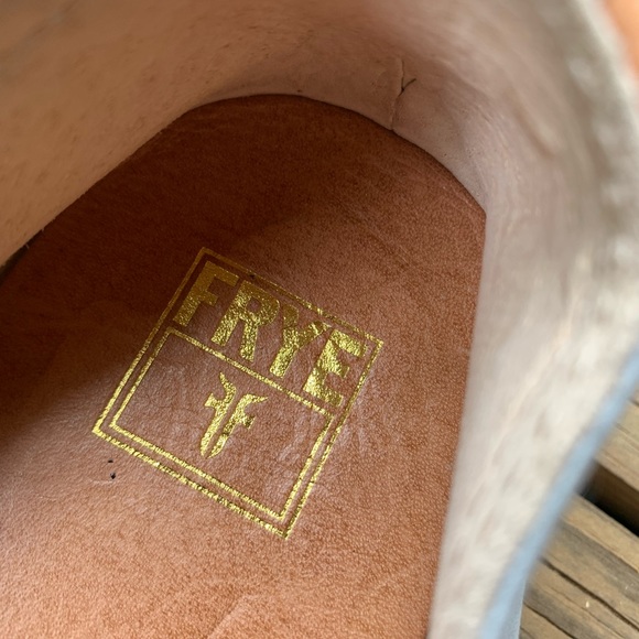 Frye flats - Picture 4 of 4